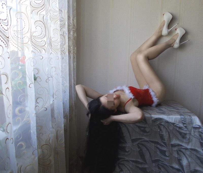 Я открыта для экспериментов и готова осуществить все твои фантазии💋😈 У меня есть отличные отзывы от предыдущих клиентов, которые оставались абсолютно довольными и счастливыми после встречи со мной🌟🤗 Смотри мои фото и увидишь, что я настоящая красотка с прекрасной фигурой и аппетитными формами📸🔥 Жду твоего звонка, чтобы воплотить в жизнь самые сокровенные желания!💫💘 Галина